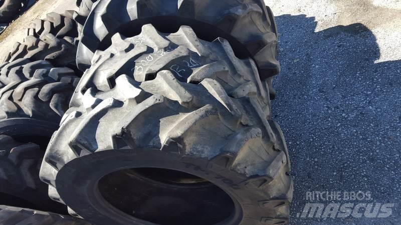  Pneus 300/70R20 Reifen