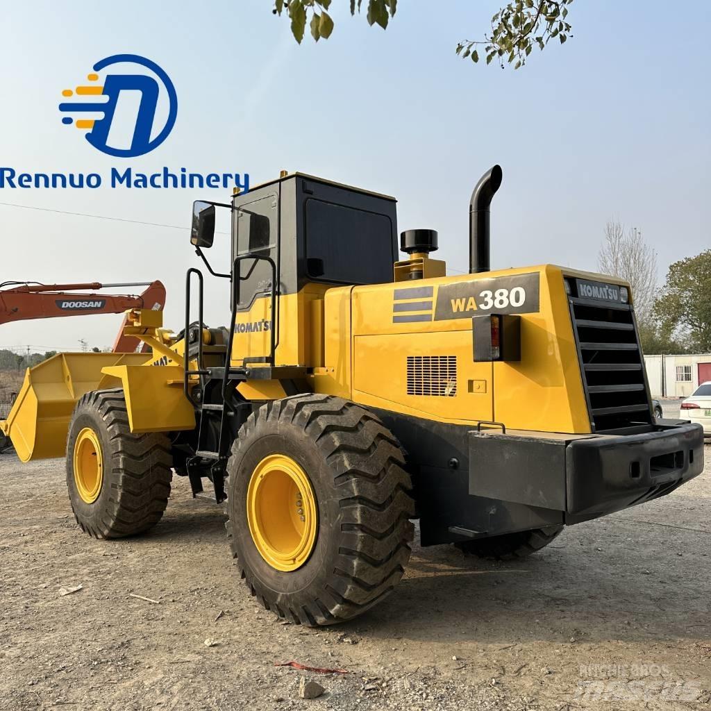 Komatsu WA380 Radlader