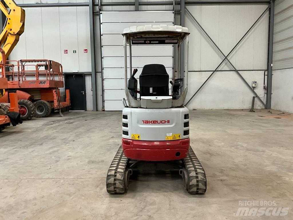 Takeuchi TB 215 R Minibagger < 7t