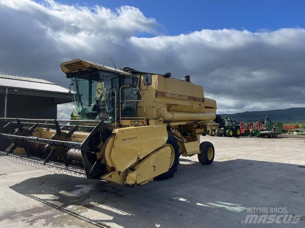 New Holland TX 34 Mähdrescher