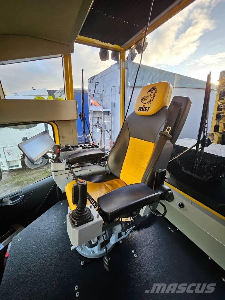  Wust SMC812 Holzhäcksler