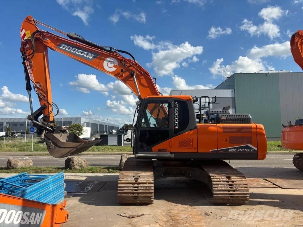 Doosan DX225LC-7 Raupenbagger