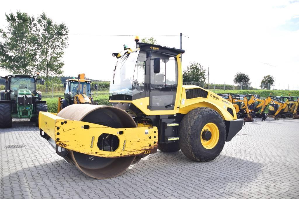 Bomag BW 213 DH Walzenzüge