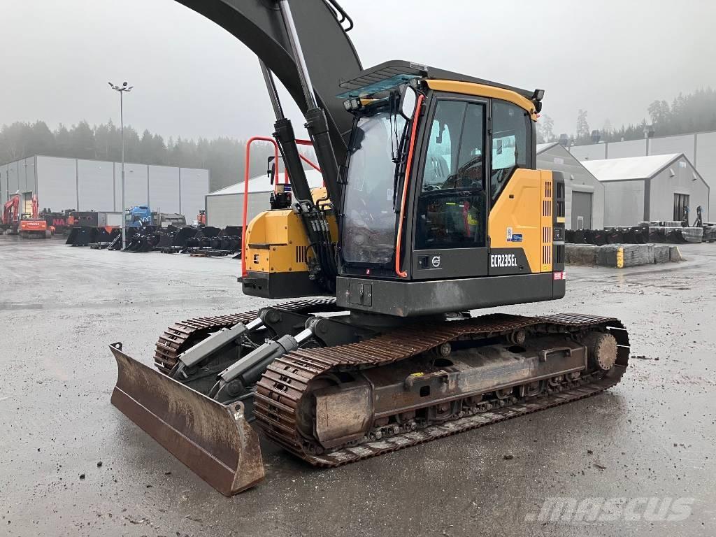 Volvo ECR235EL Blade Raupenbagger