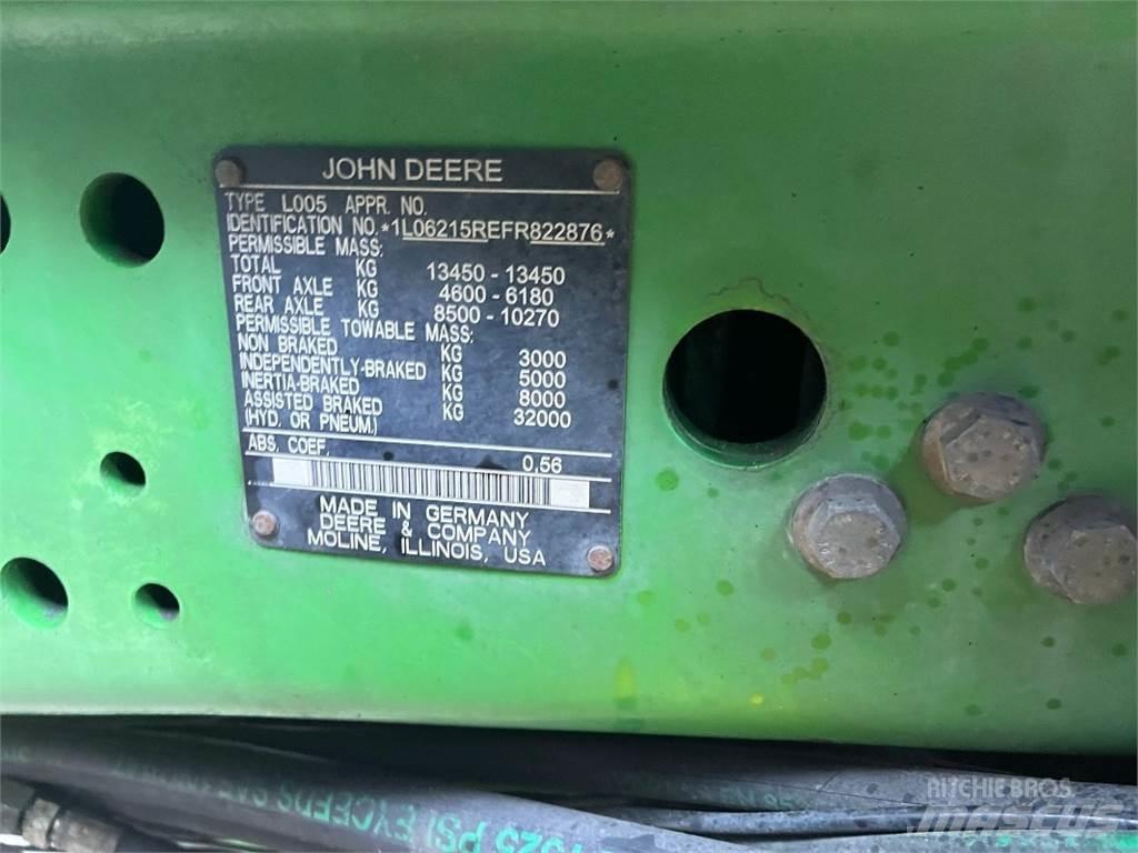 John Deere 6215R Traktoren