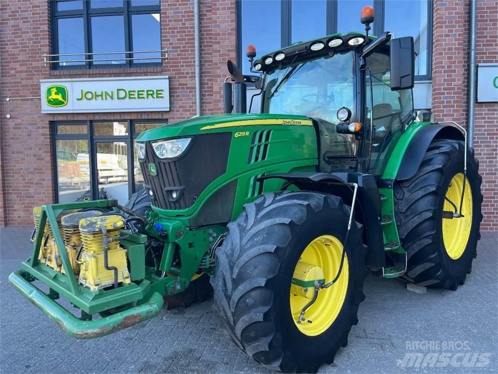 John Deere 6215R Traktoren