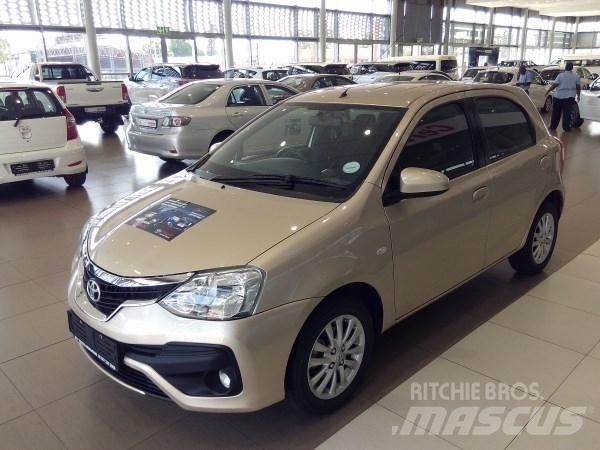 Toyota eitos PKWs