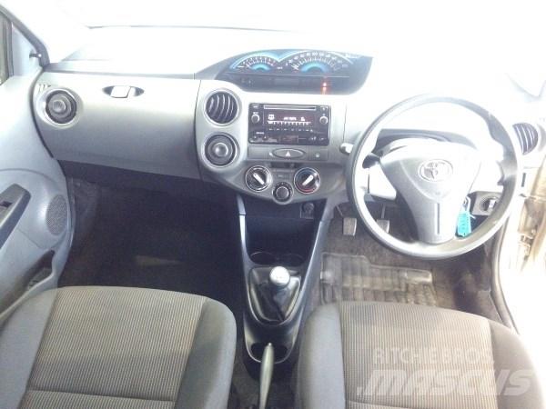 Toyota eitos PKWs