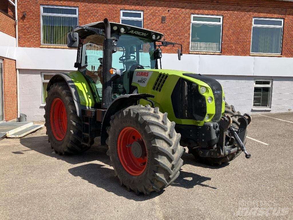 CLAAS Arion 640 CIS+ Traktoren