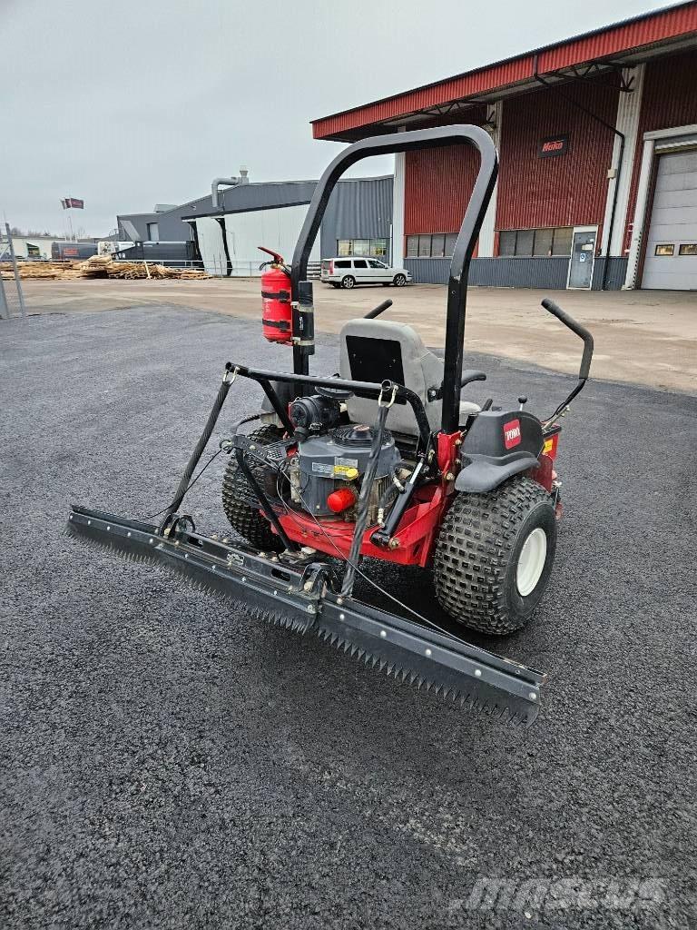 Toro SandPro2040Z Bunkerharken