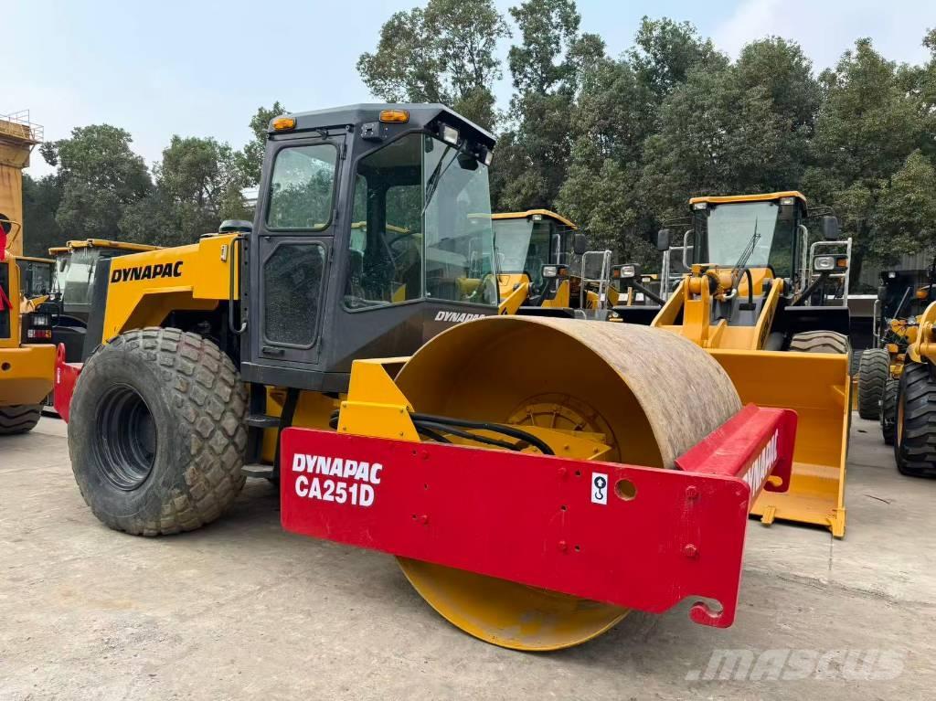 Dynapac CA251D Walzenzüge