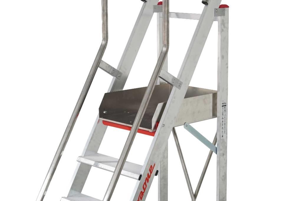 Faraone 200/SMLT Lagerbühnen
