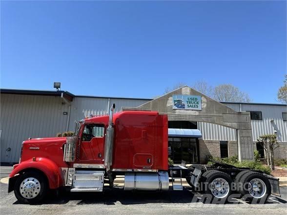 Kenworth W900L Sonstige Baumaschinen