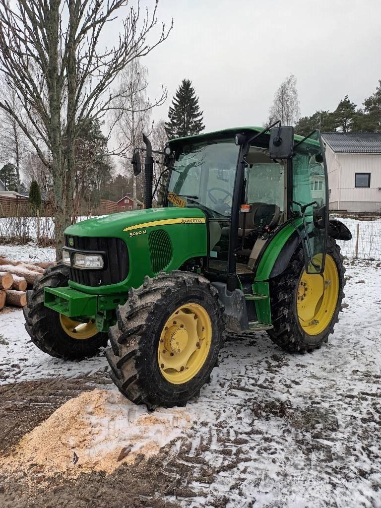 John Deere 5090 M Traktoren