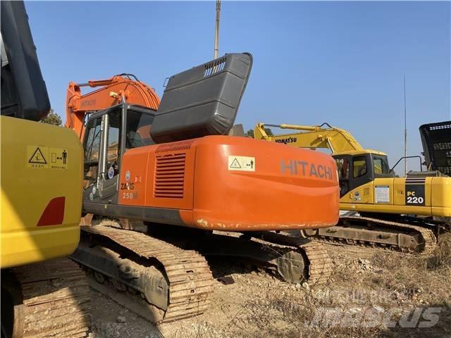 Hitachi ZX250 Raupenbagger