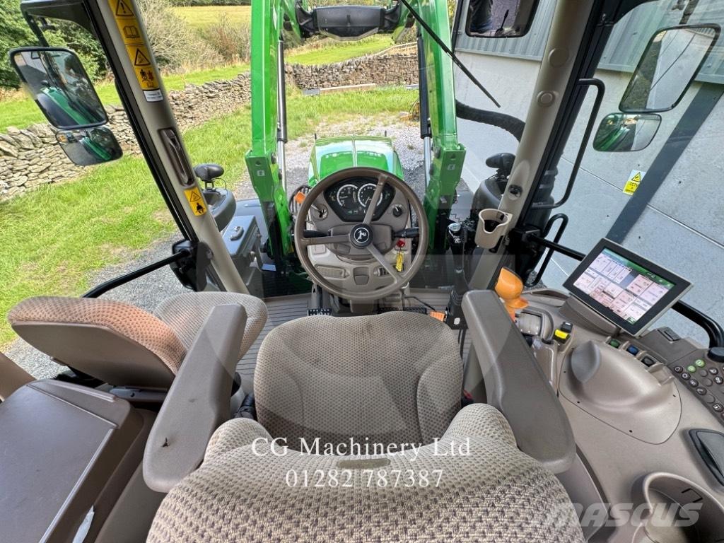 John Deere 6130 R Traktoren