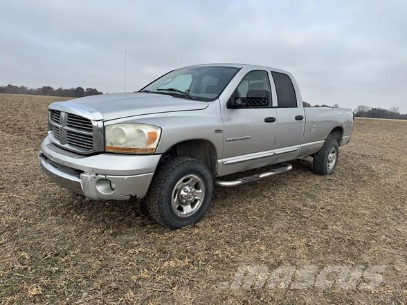 Dodge RAM 2500 Sonstige Baumaschinen
