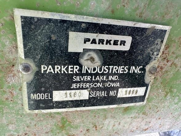 Parker 1180 Getreideanhänger