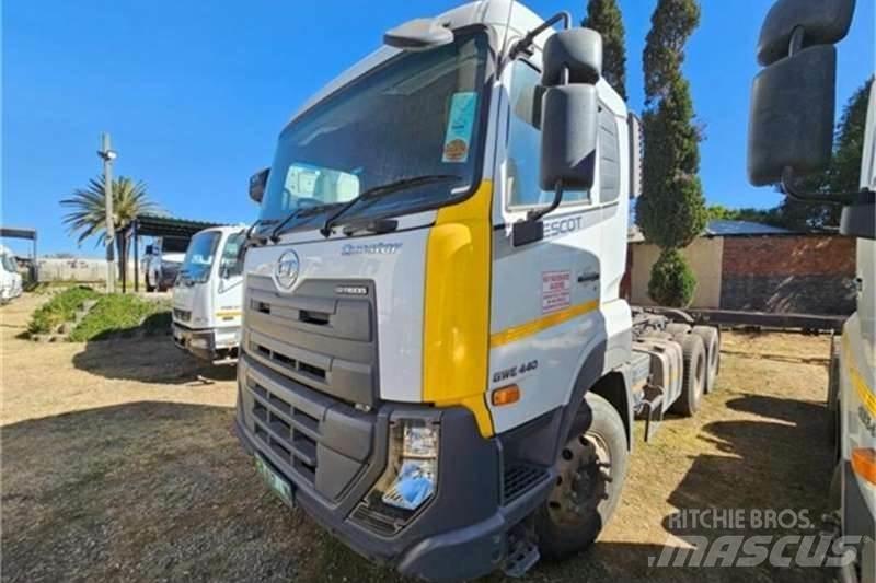 UD TRUCKS QUESTER Andere Fahrzeuge