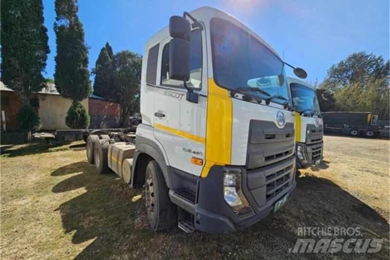 UD TRUCKS QUESTER Andere Fahrzeuge