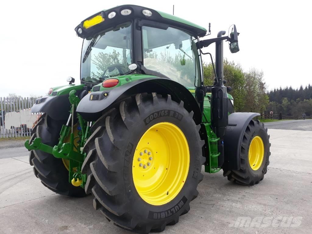 John Deere 6120 R Traktoren