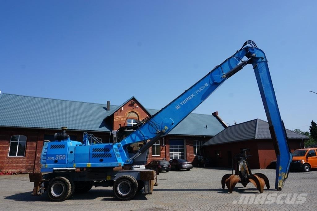 Fuchs MHL 350 Materialumschlag