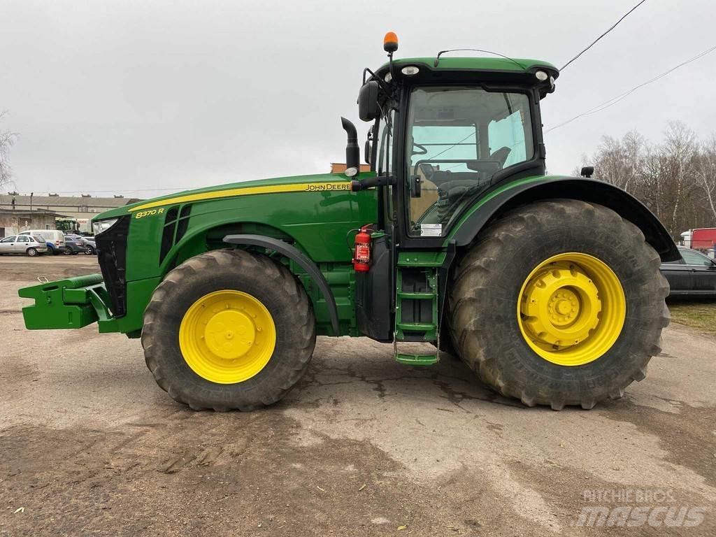 John Deere 8370R Traktoren