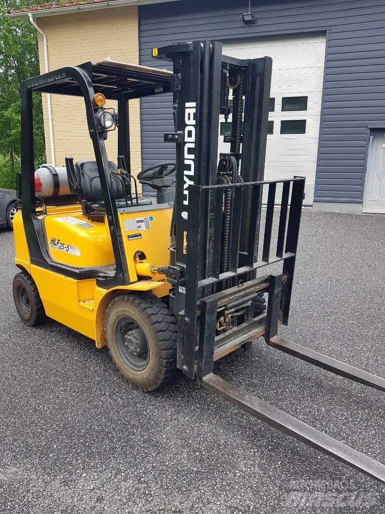 Hyundai HLF 25-5 LPG heftrucks