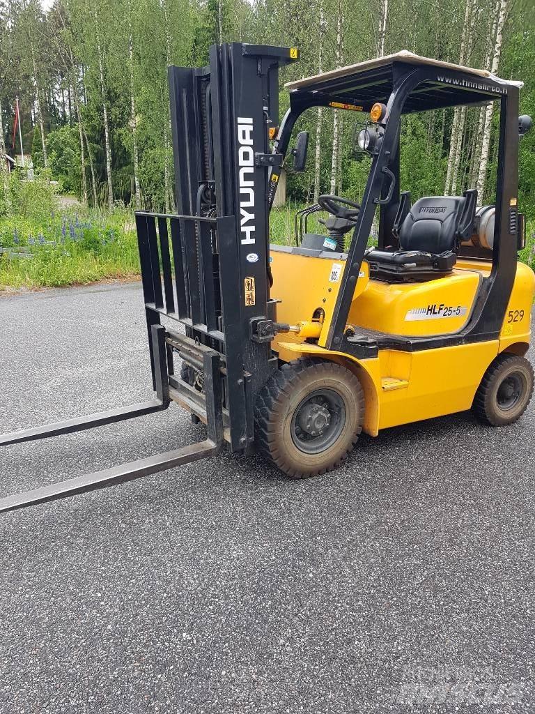 Hyundai HLF 25-5 LPG heftrucks