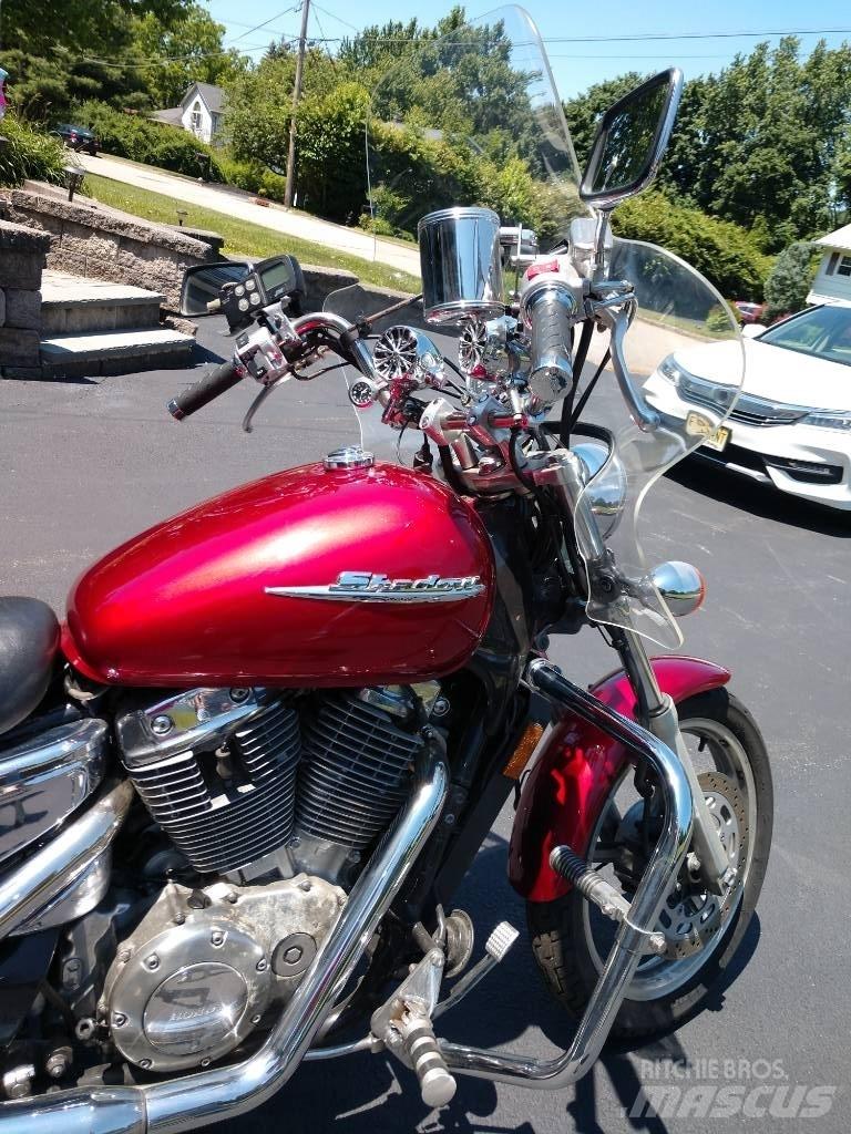 Honda VT1100 Boote / Prahme