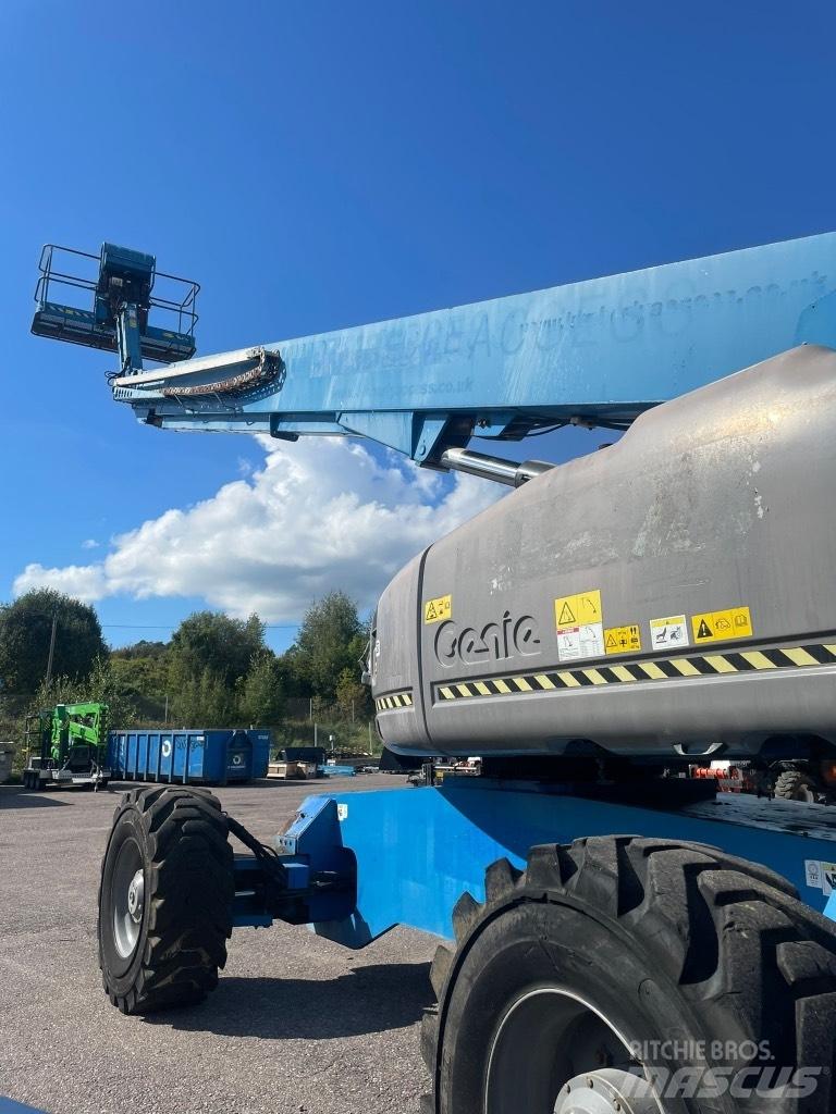 Genie S 125 Gelenkteleskoparbeitsbühnen
