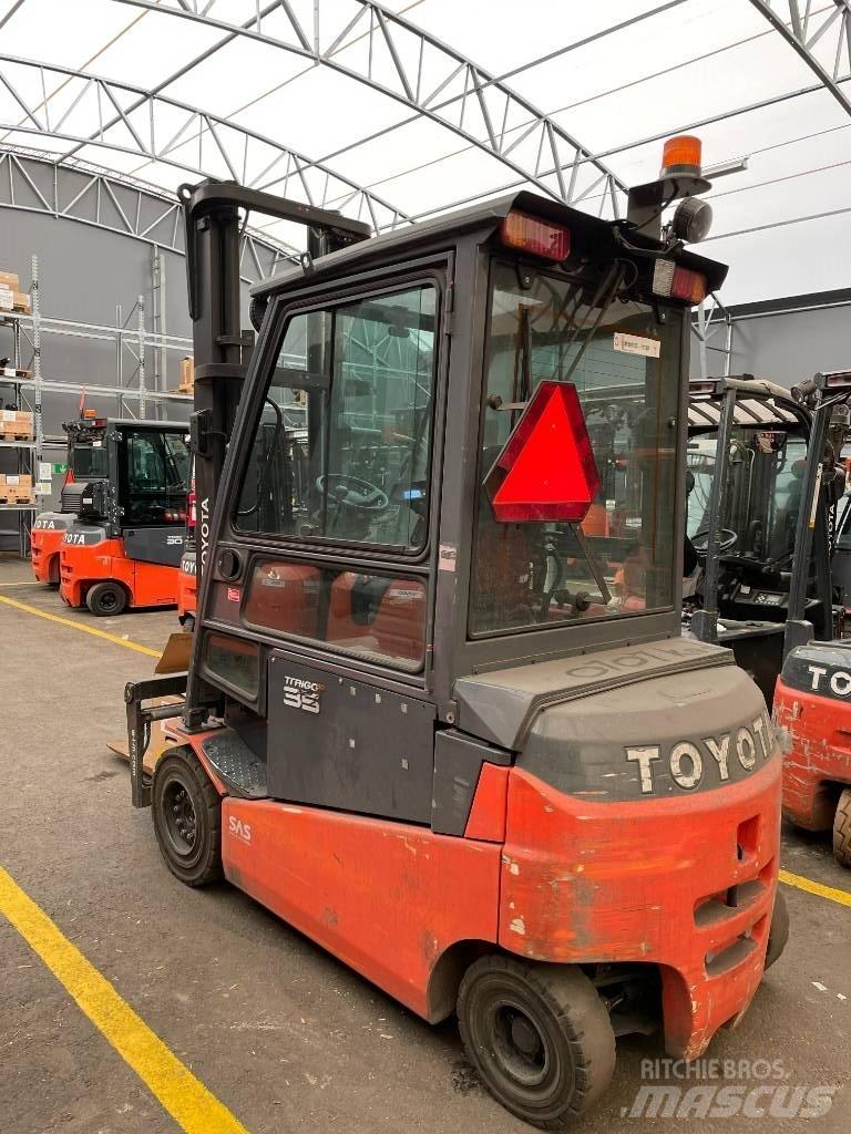 Toyota 8FBMT35 Elektrische heftrucks
