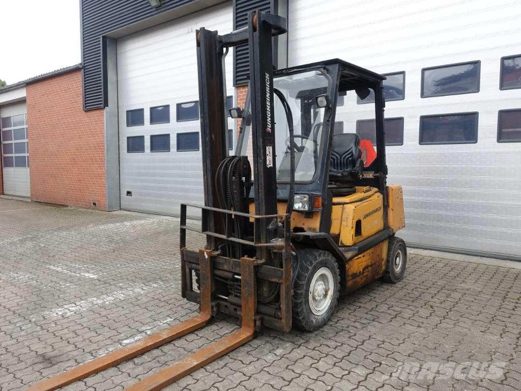 Jungheinrich DFG 25 Diesel heftrucks