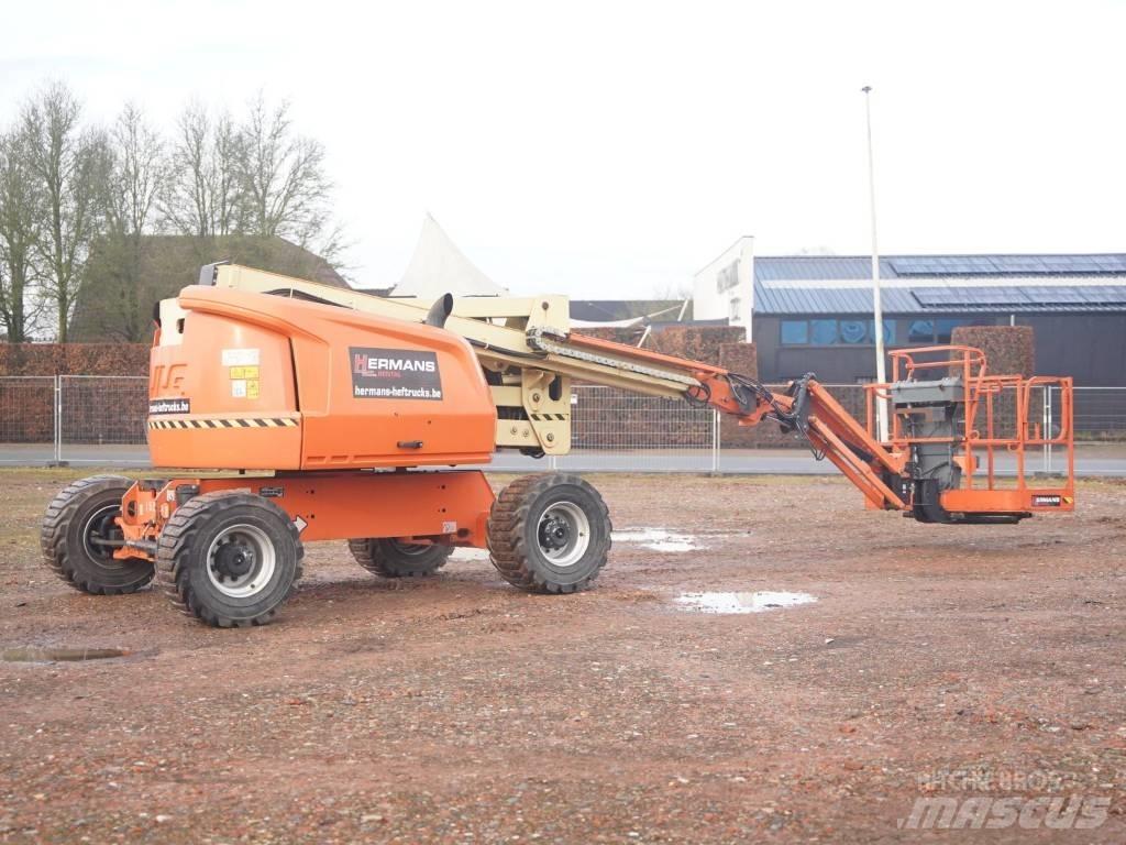 JLG 520 AJ Gelenkteleskoparbeitsbühnen