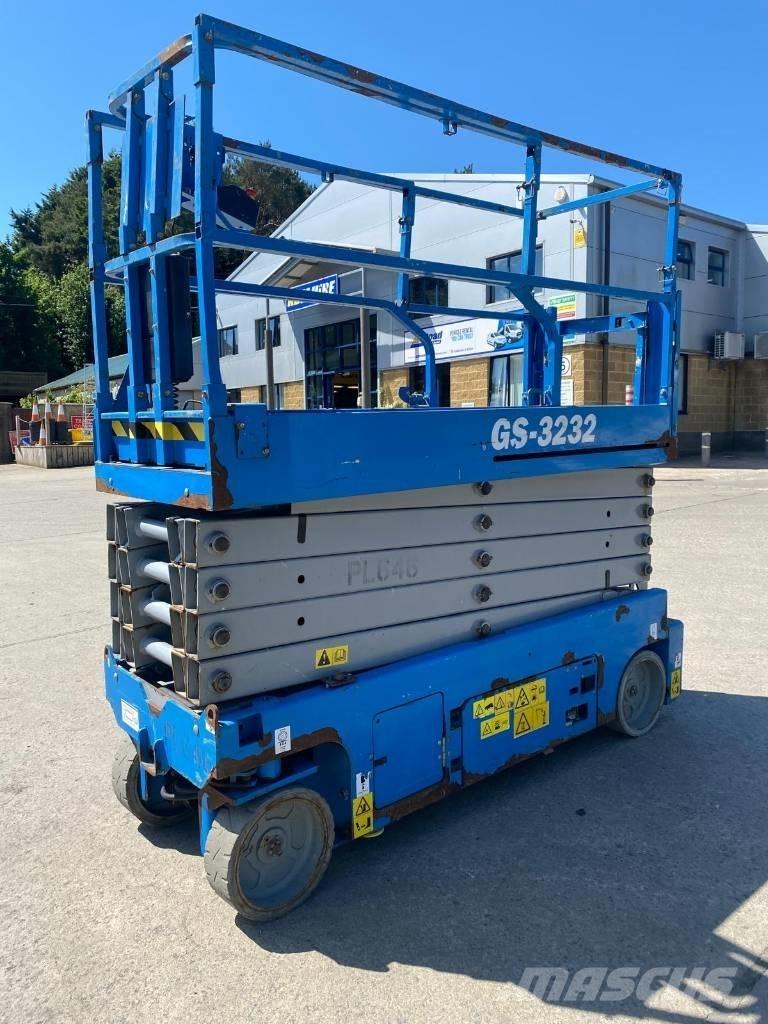 Genie GS 3232 Scheren-Arbeitsbühnen