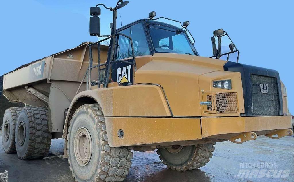 CAT 745 C Dumper - Knickgelenk