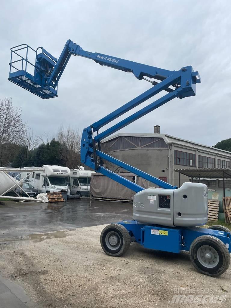 Genie Z 45/25 DC Gelenkteleskoparbeitsbühnen