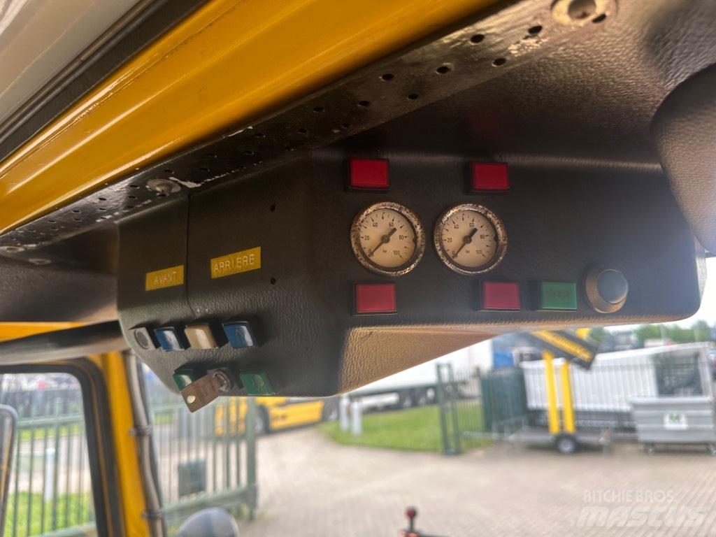 Unimog U1400 Rail Sand- und Salzstreuer