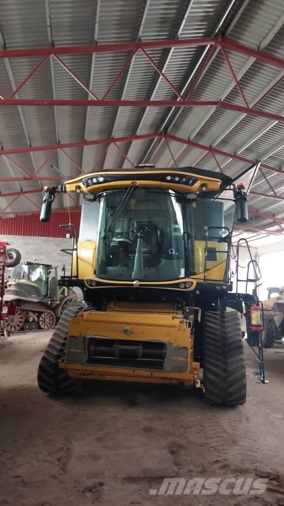 New Holland CR 9.90 Mähdrescher