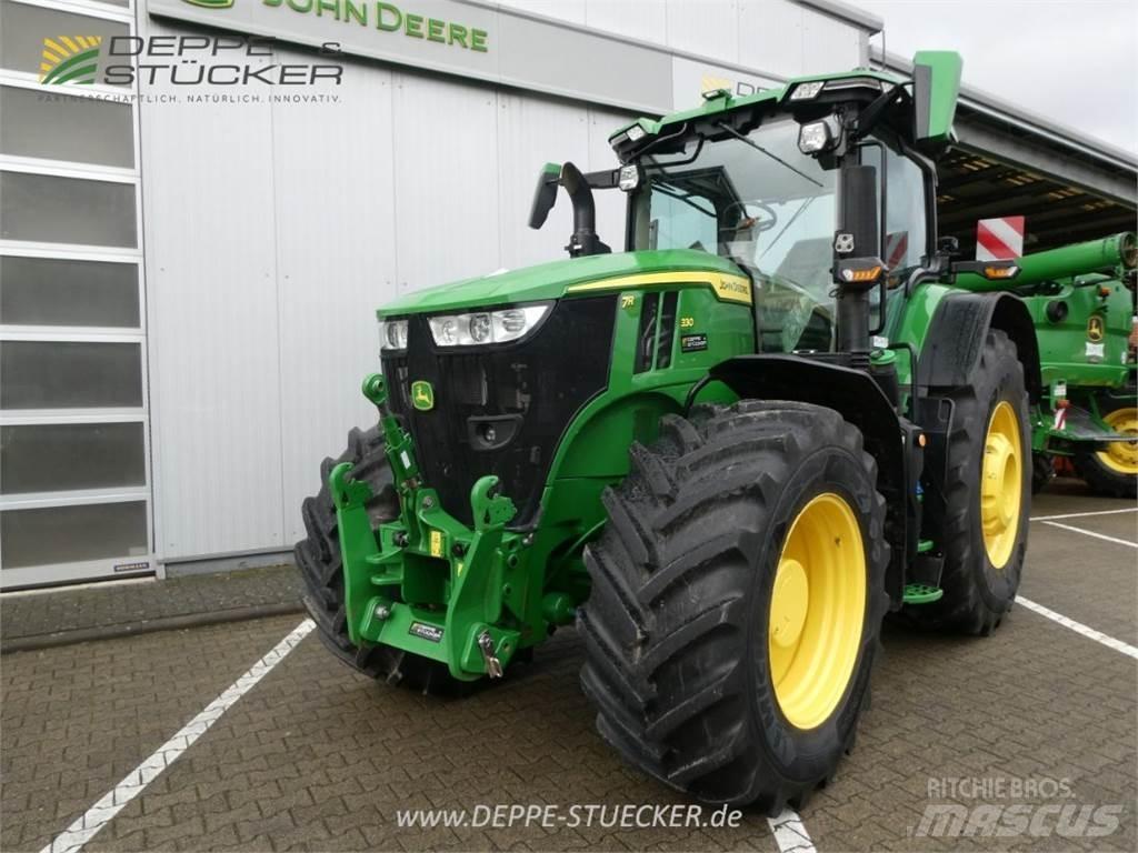 John Deere 7R 330 Traktoren