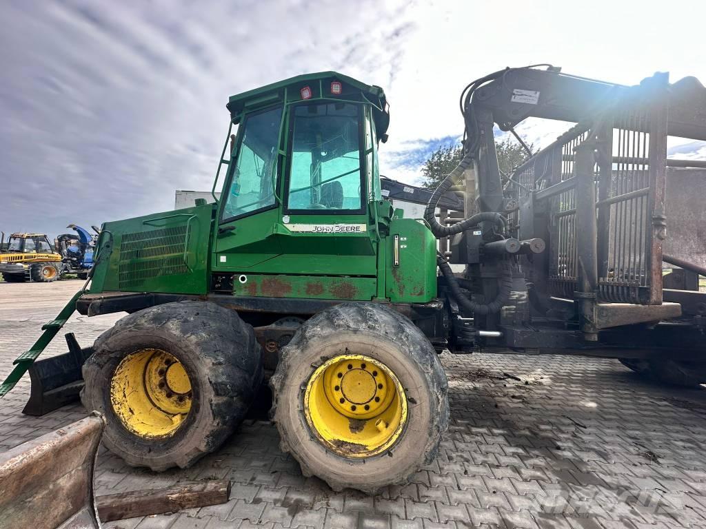 John Deere 1410D Forwarder