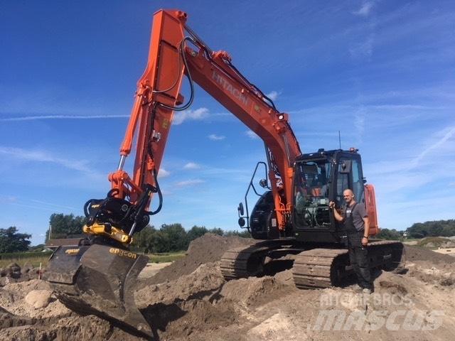 Hitachi ZX 135 US-6 Raupenbagger