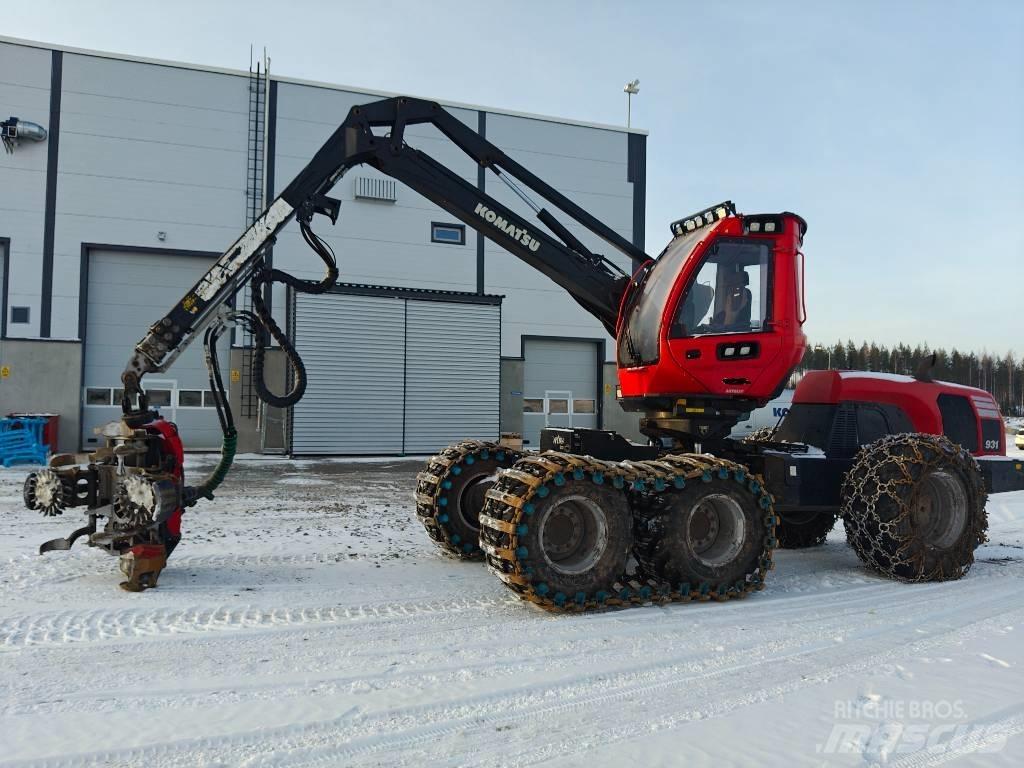 Komatsu 931 Harvester
