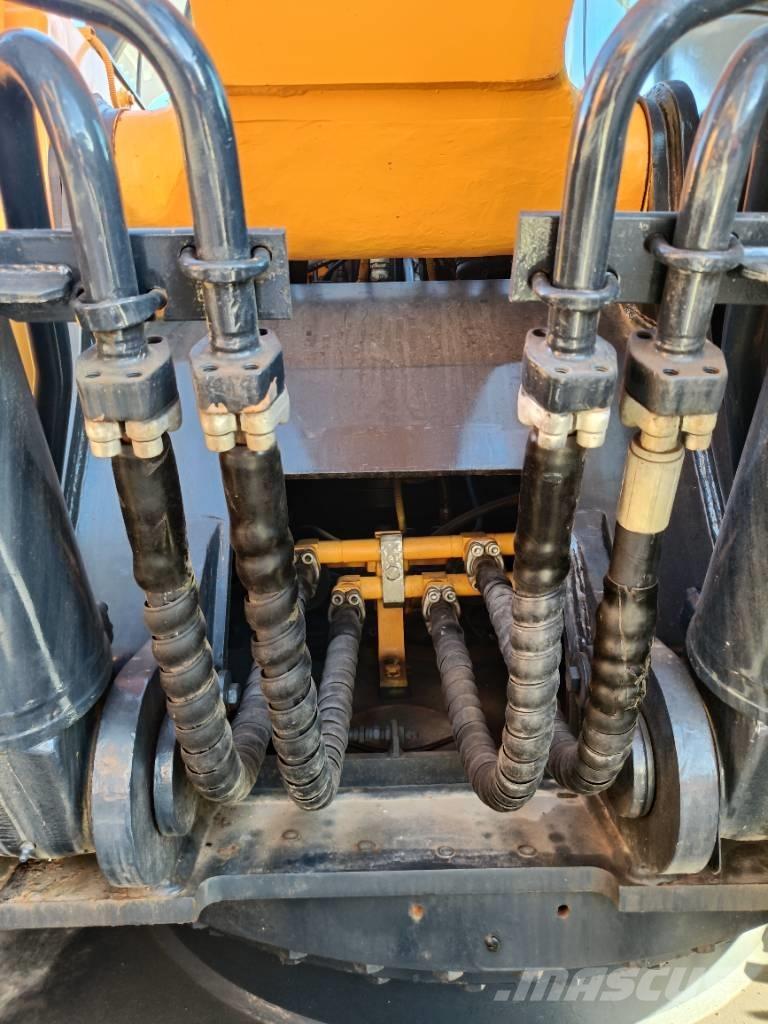 Hyundai R220LC-9S Raupenbagger