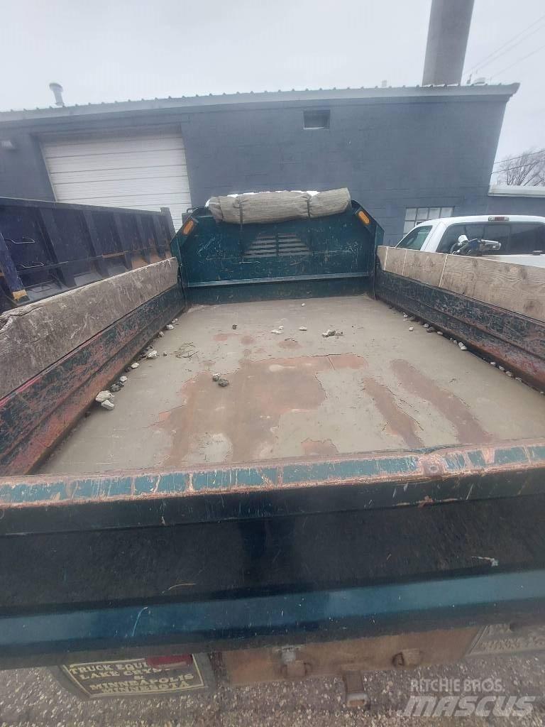 International 4200 Kipper