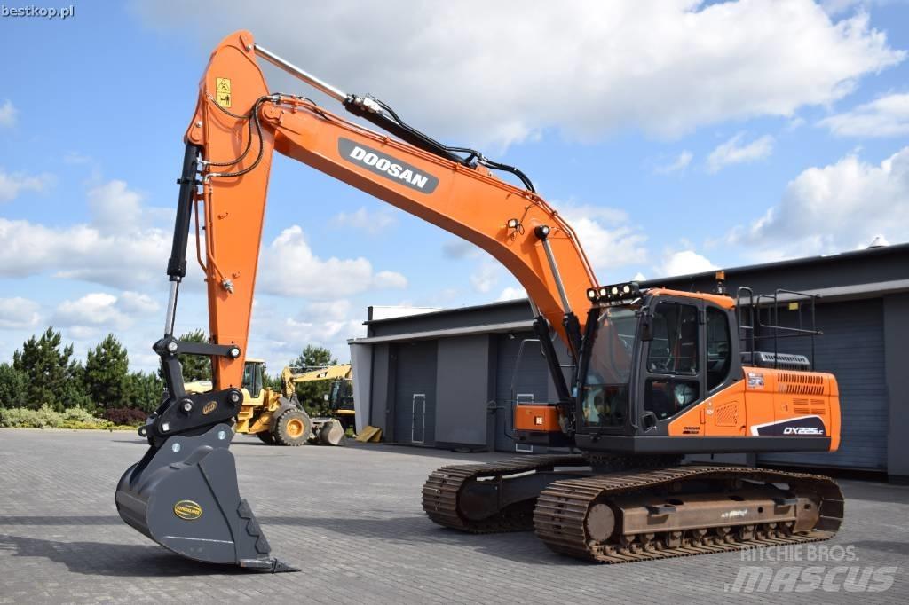 Doosan DX 225 LC-5 Raupenbagger