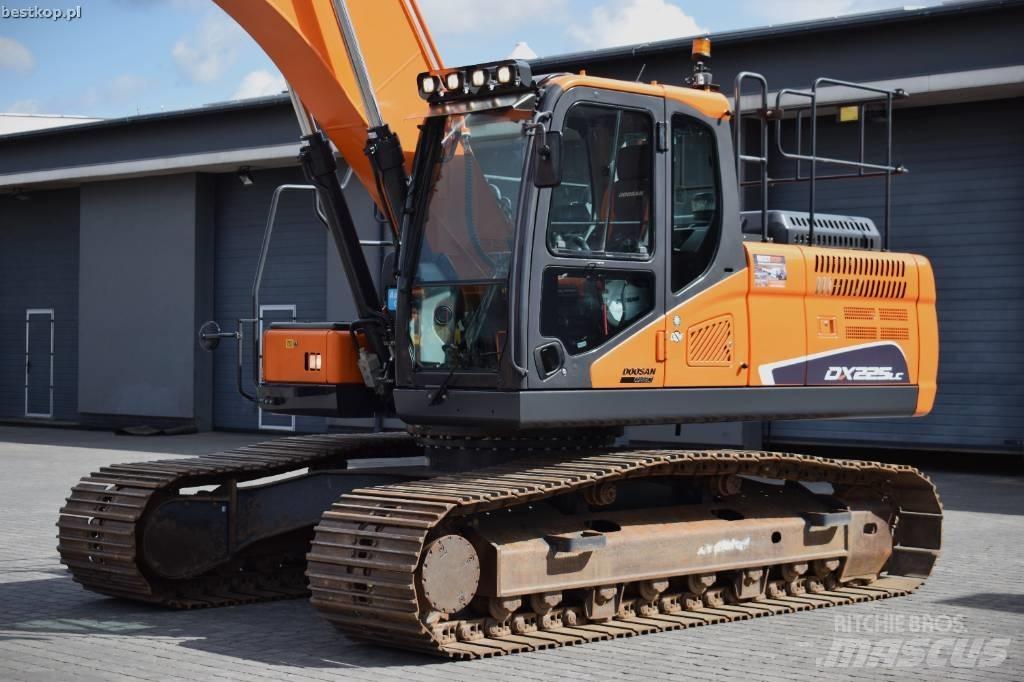 Doosan DX 225 LC-5 Raupenbagger