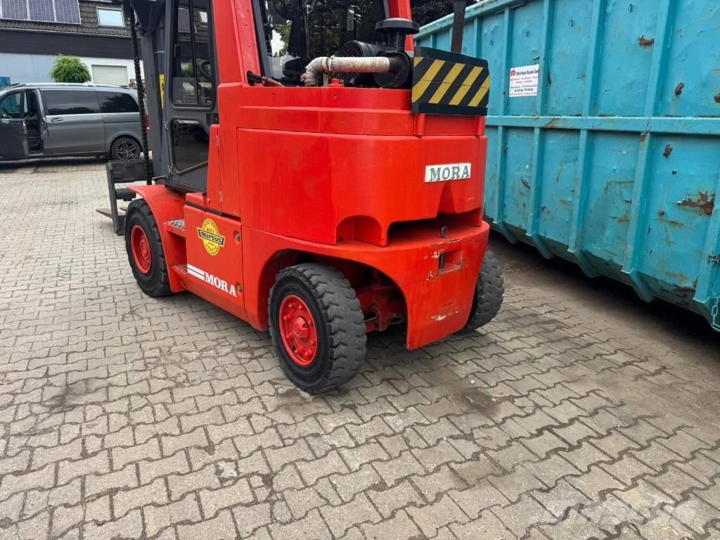 Mora M 80 CS Diesel heftrucks