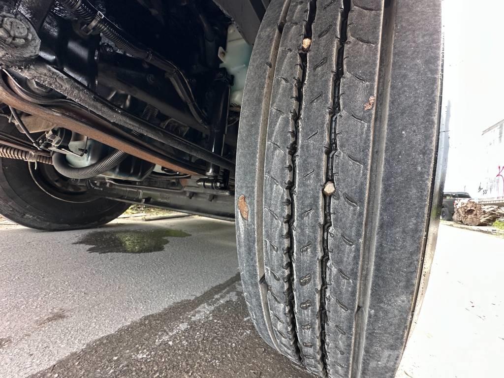 International 4300 Tankwagen