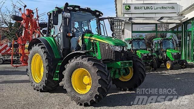 John Deere JD 6120M Traktoren
